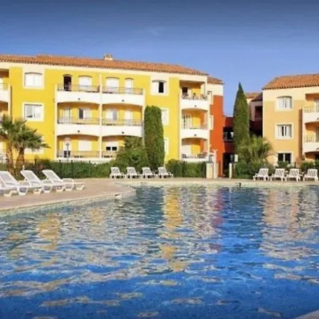 アパート 4 Pers. Avec Piscine Commune Et Parking - Fr-1-226-510 *